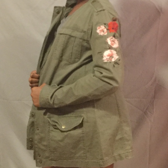 Green jacket - Picture 2 of 6